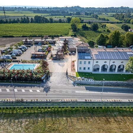 فندق I Campi Wine Relais Ronchi  المظهر الخارجي الصورة